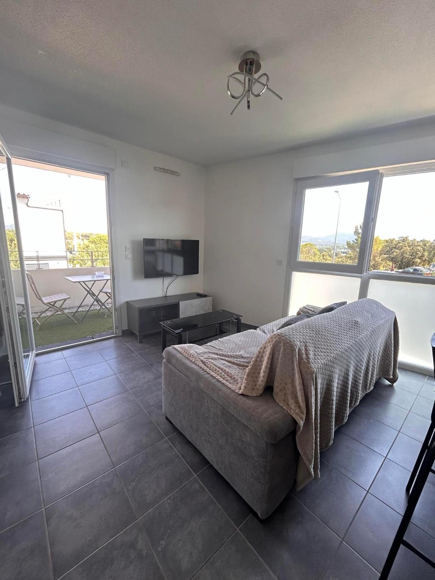 Appartement Frejus Luaran gambar